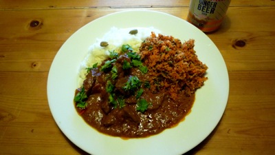 s&uuml;dindisches Curry mit Rindfleisch und Karotten-Sambal